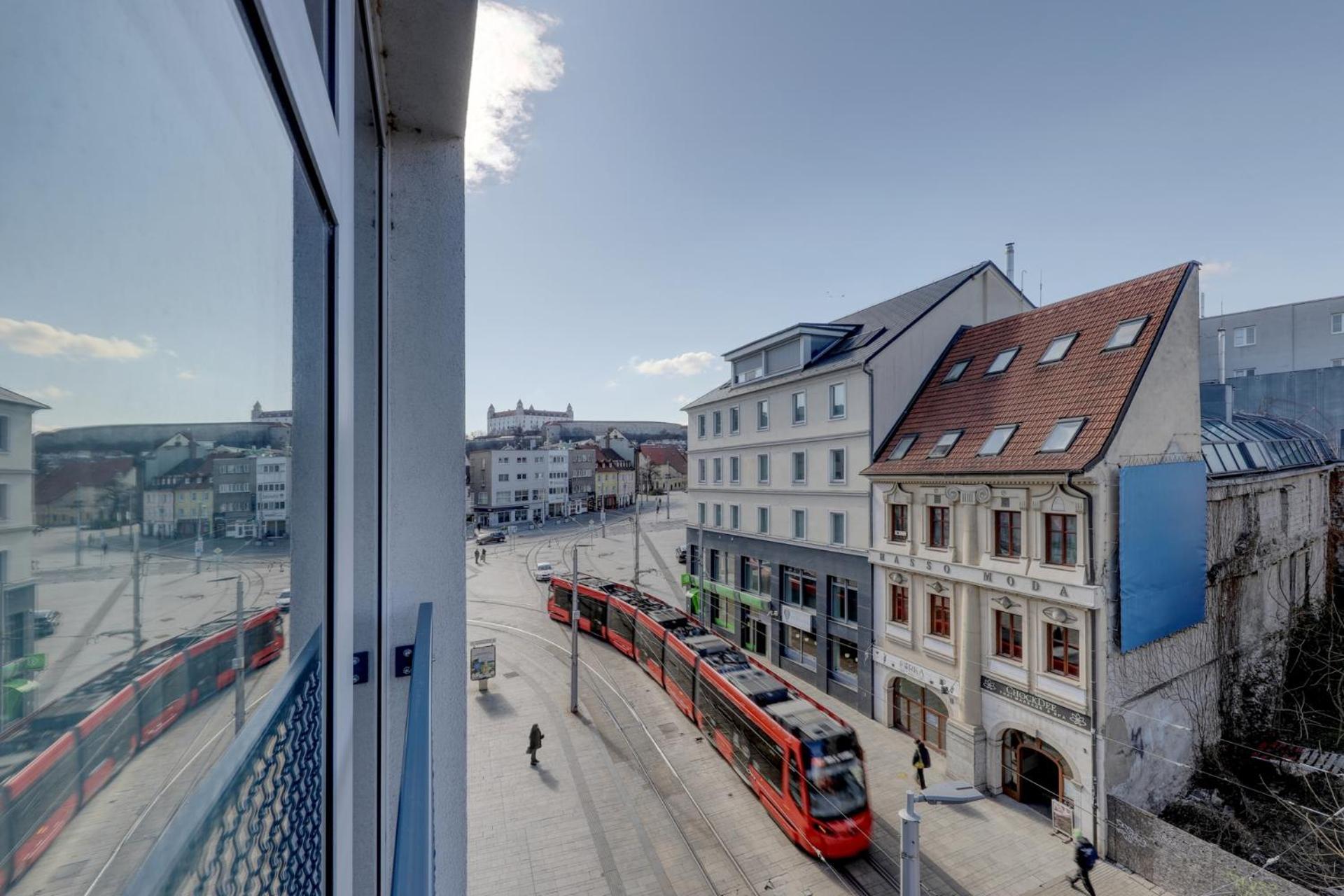 Shon Apartment Old Town Bratislava Bagian luar foto